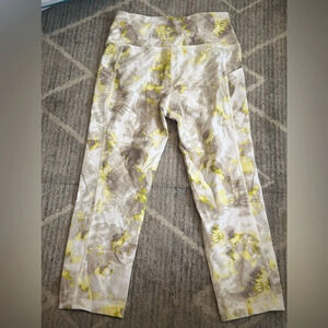 Calvin Klein performance capri length leggings - yellow white gray NWOT size S